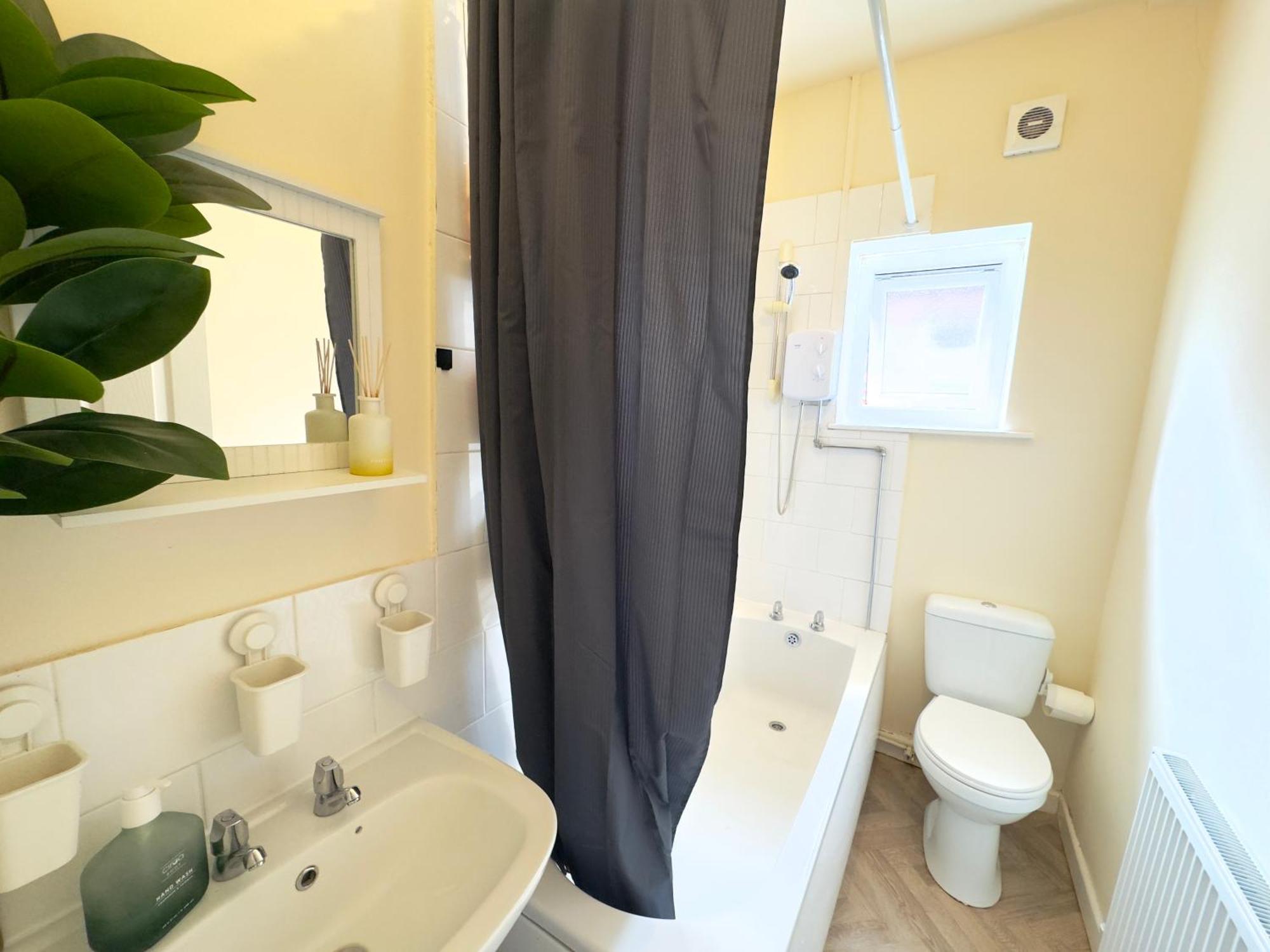 Double Bedroom Near City Center Manchester Kültér fotó